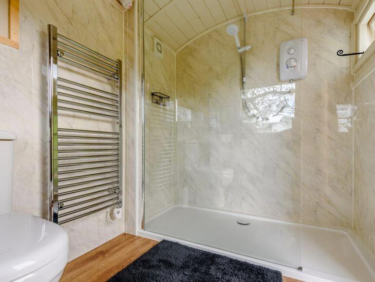 Ewe Retreat Shepherds Hut Герефорд Екстер'єр фото